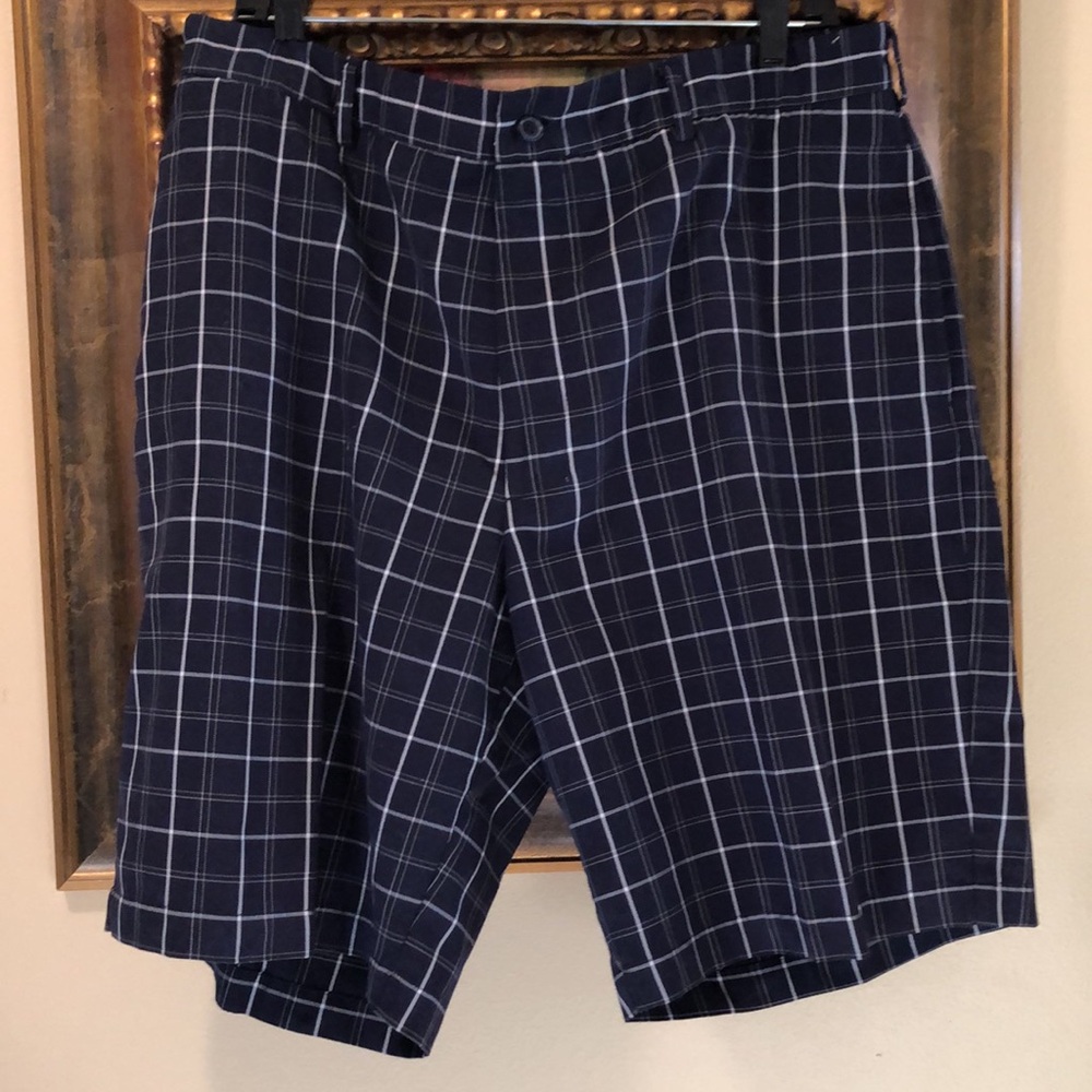 Pebble Beach performance Plaid zip fly front with pockets classic shorts